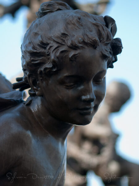 Visage d'une statue
