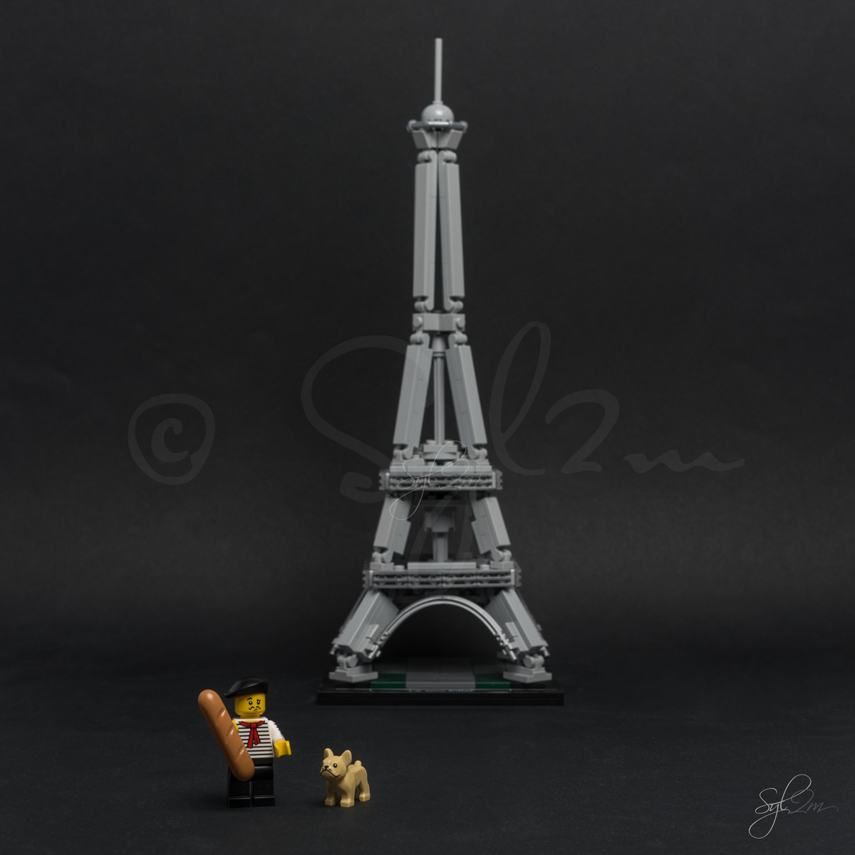 Lego et la tour Eiffel