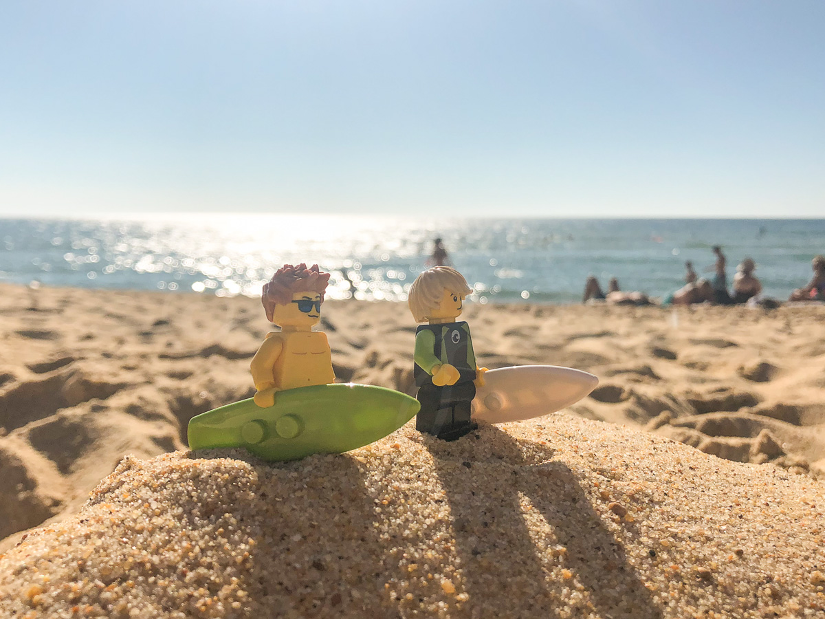 Retour des surfeurs Lego